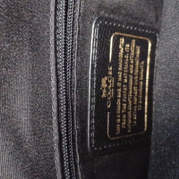 Authentic Coach mini Cora Dome Bicolor Satchel Leather Bag w/Crossbody strap - Picture 4 of 7